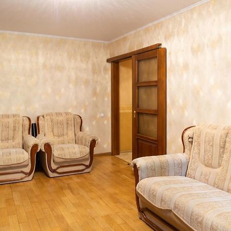 Apartament Rybalskaya 8 Kijów Zewnętrze zdjęcie