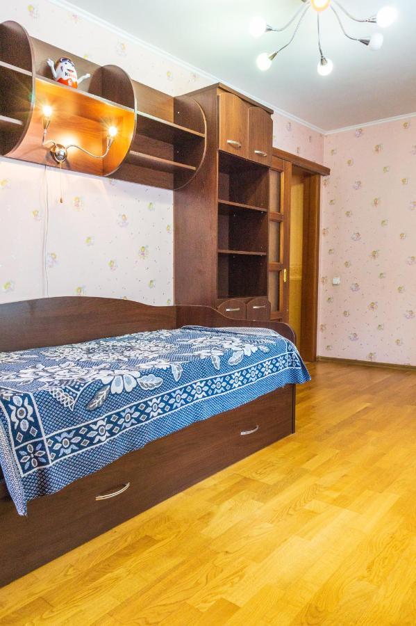 Apartament Rybalskaya 8 Kijów Zewnętrze zdjęcie