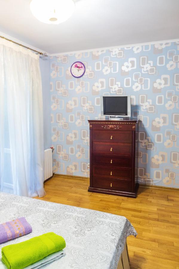 Apartament Rybalskaya 8 Kijów Zewnętrze zdjęcie